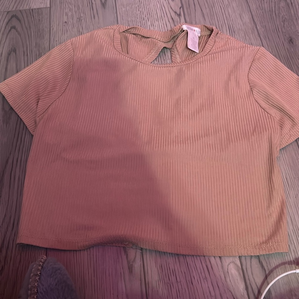 crop top w open back